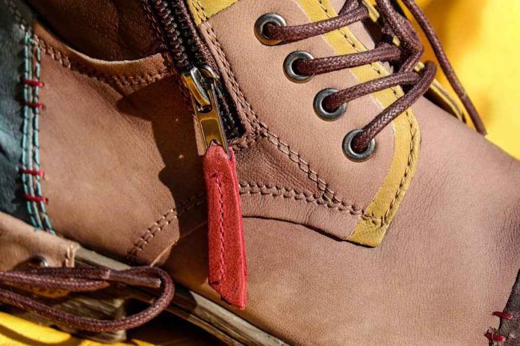 How to Clean Inside Of Leather Shoes
