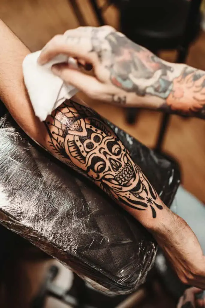 Do tattoo artists make good money