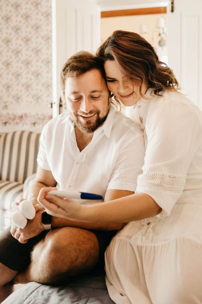 How should I tell my husband I'm pregnant